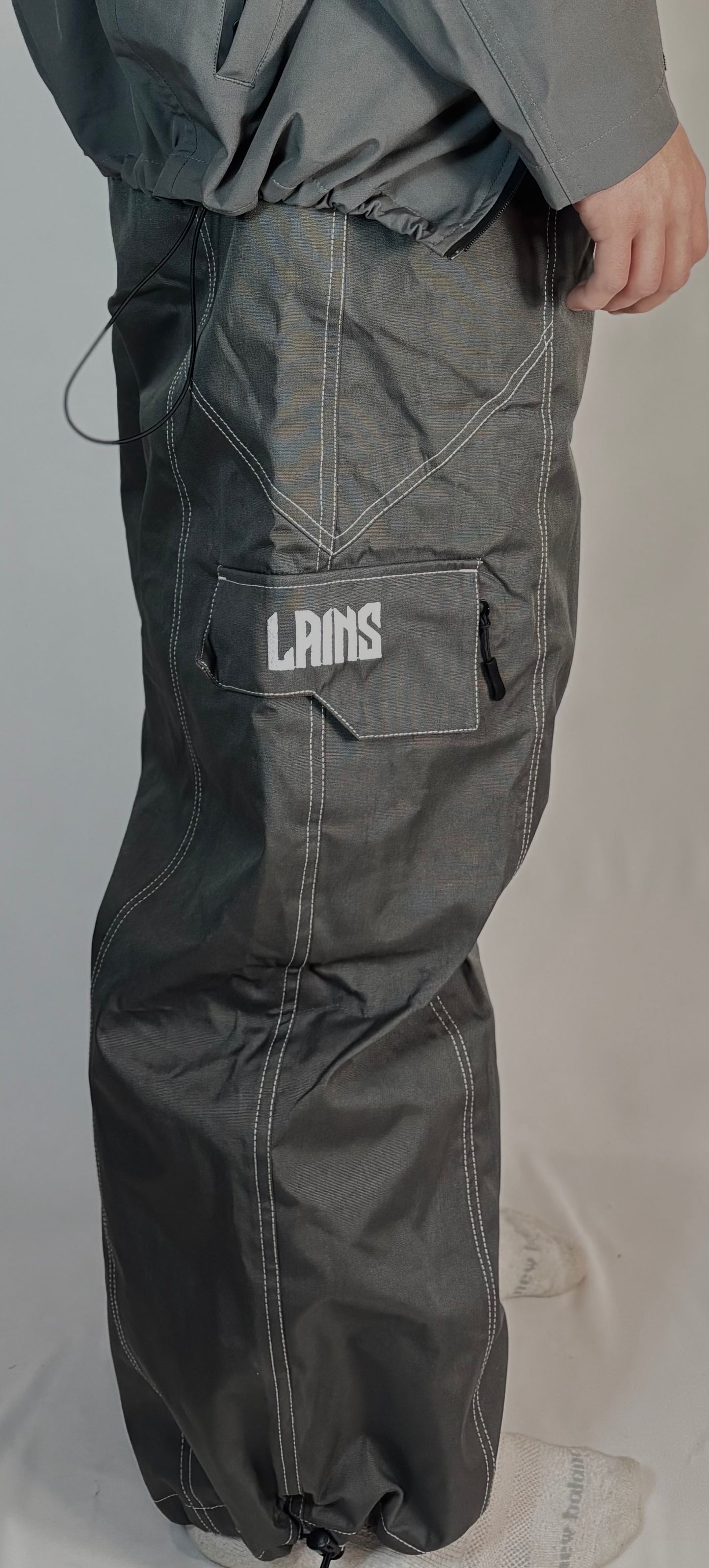 LAINS snowpants ( Grey with white Stitching)