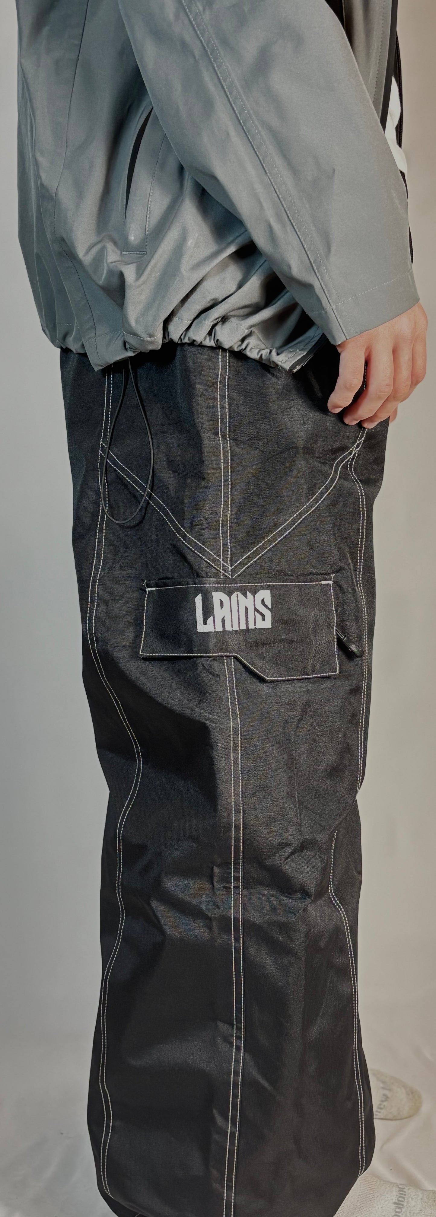 LAINS snowpants (Black with white Stitching)